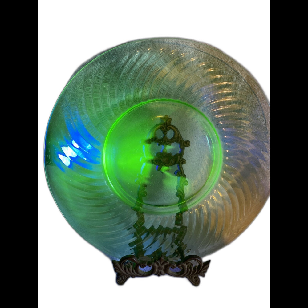 Vintage Uranium Federal Green Depression Glass Swirl Luncheon Salad Plate 8"